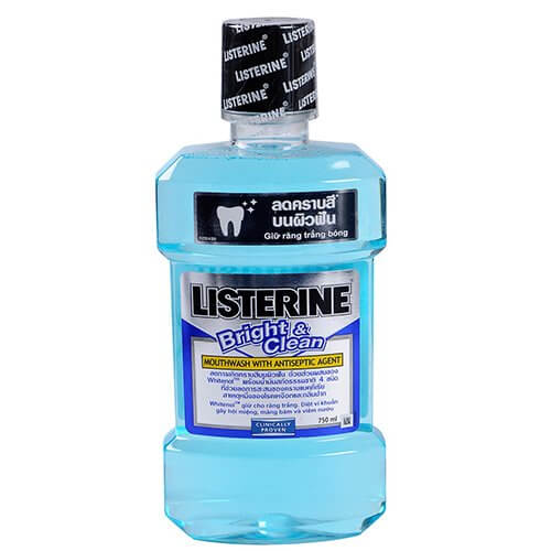 Trị nứt gót chân bằng Listerine: có hiệu quả?