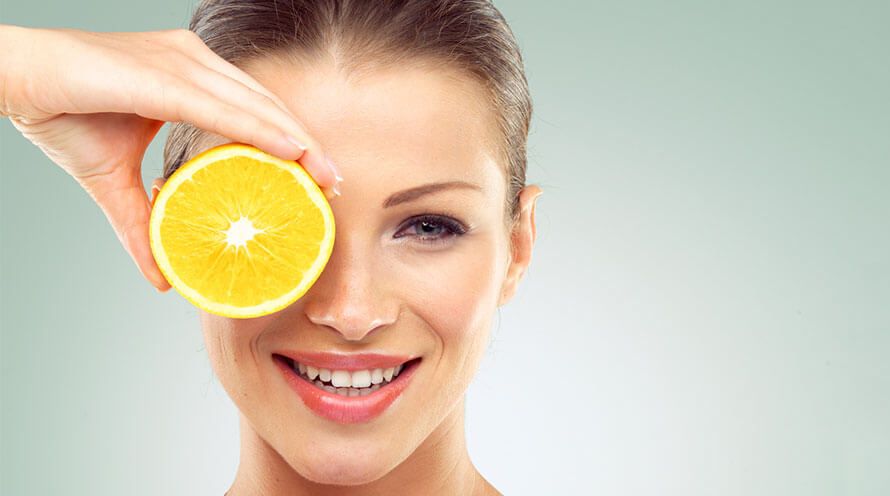 Công dụng của Vitamin C trong chăm sóc và làm đẹp da Công dụng của Vitamin C trong chăm sóc và làm đẹp da